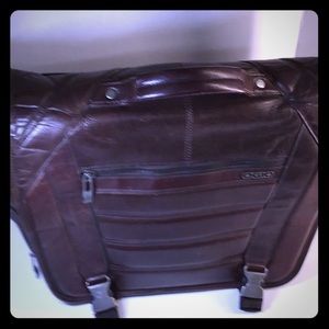 8 Compartment OGIO Messenger Laptop Bag preowned